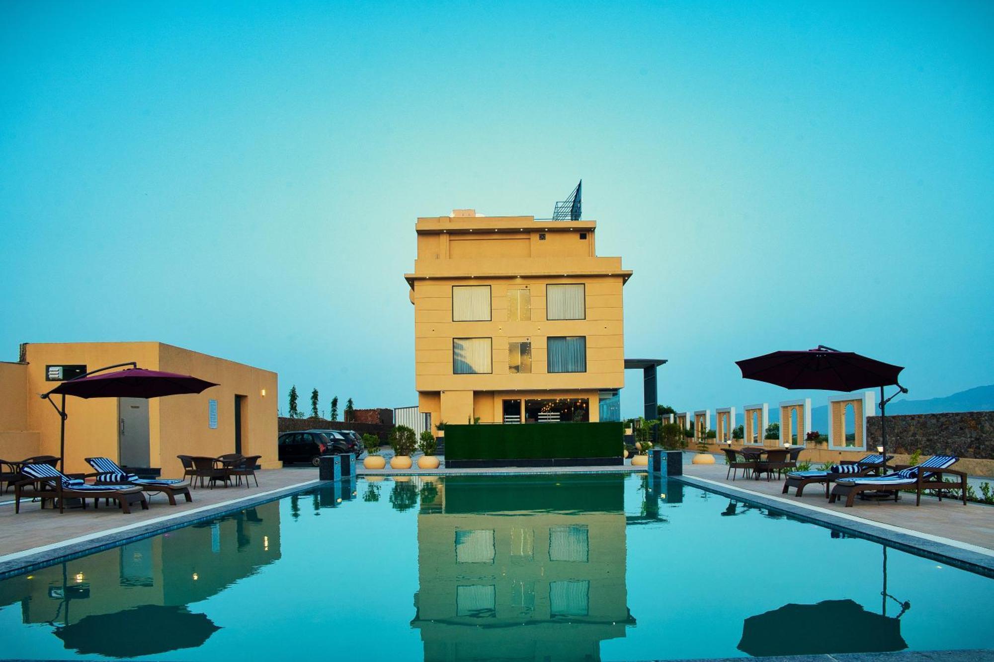 Hotel Sterling Pushkar Zewnętrze zdjęcie